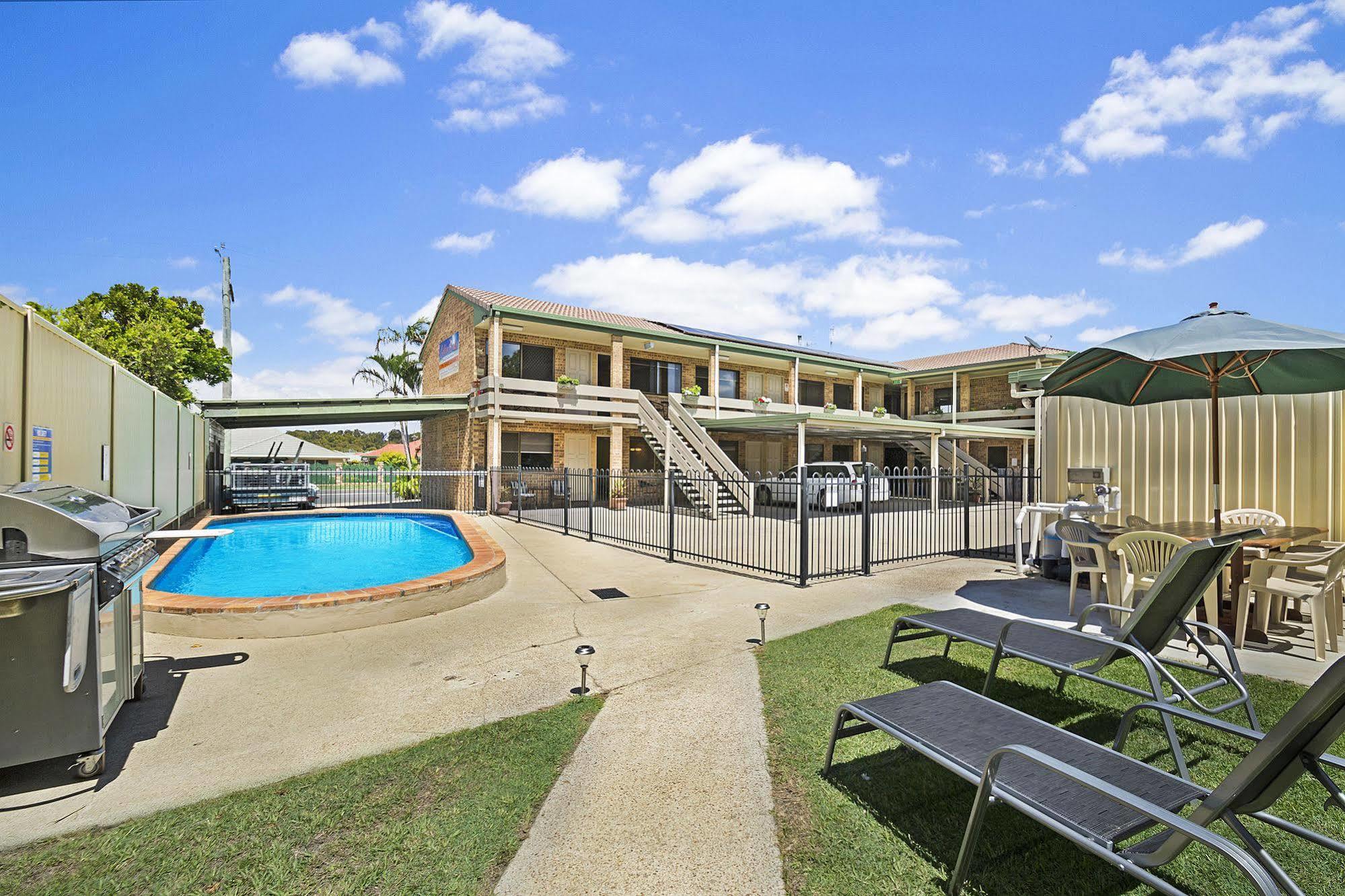 Golden Beach Motor Inn, קלונדרה מראה חיצוני תמונה